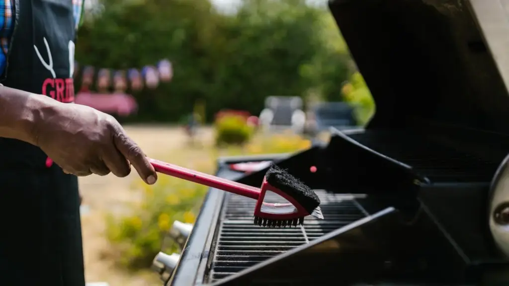 Symbolbild: Pelletgrill reinigen und warten