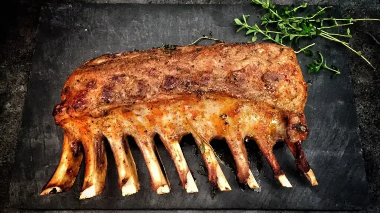 Symbolbild: Spare Ribs im Pelletgrill: Rezept, Zeiten und 3-2-1-Methode